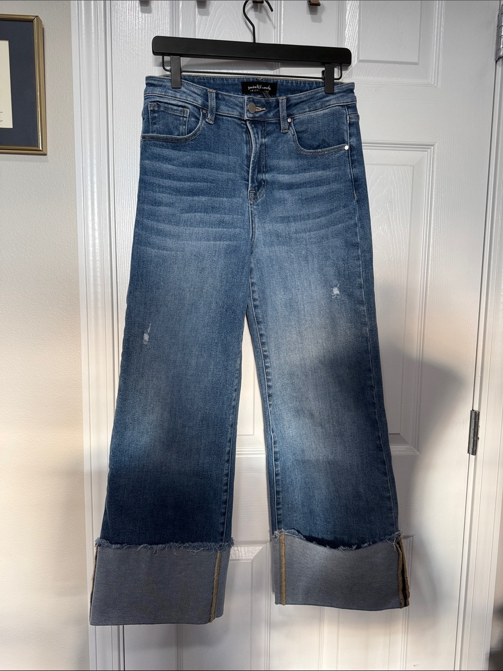 Risen Scottie Large Cuff Jeans like new sz 28 med blue some distressing